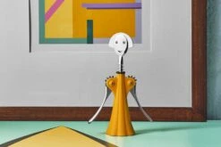 Alessi Kurkentrekker Anna G. - AM01 DY - Geel - Door Alessandro Mendini -Cuisine Et Table 0014 AM01 DY amb 3x2