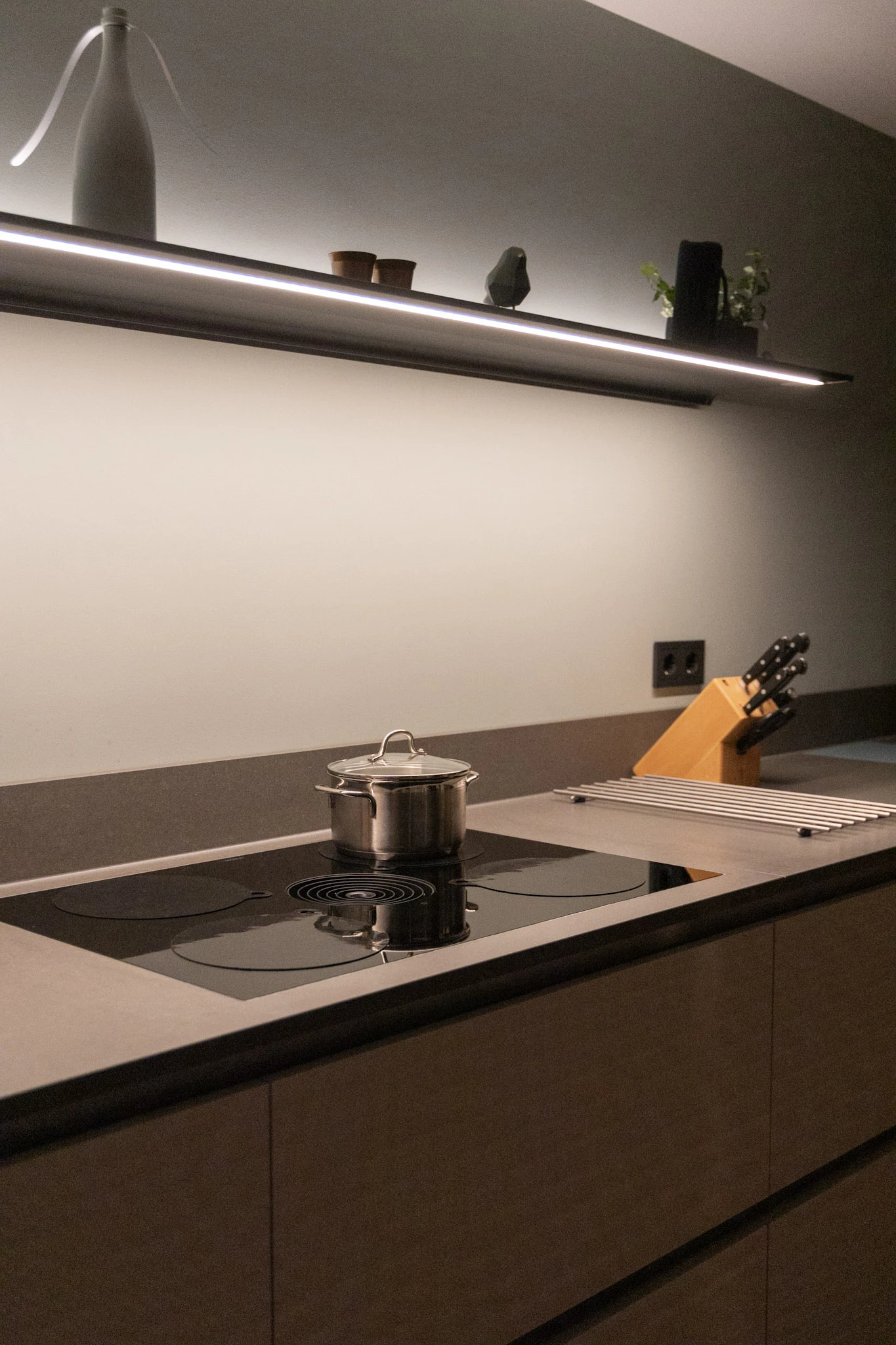 Sareva Inductie Beschermer / Inductie Mat - Hittebestendig - 100% BPA Vrij - Set Van 4 Stuks 5 Sareva Inductie Beschermer / Inductie Mat - Hittebestendig - 100% BPA Vrij - Set Van 4 Stuks - Image 3