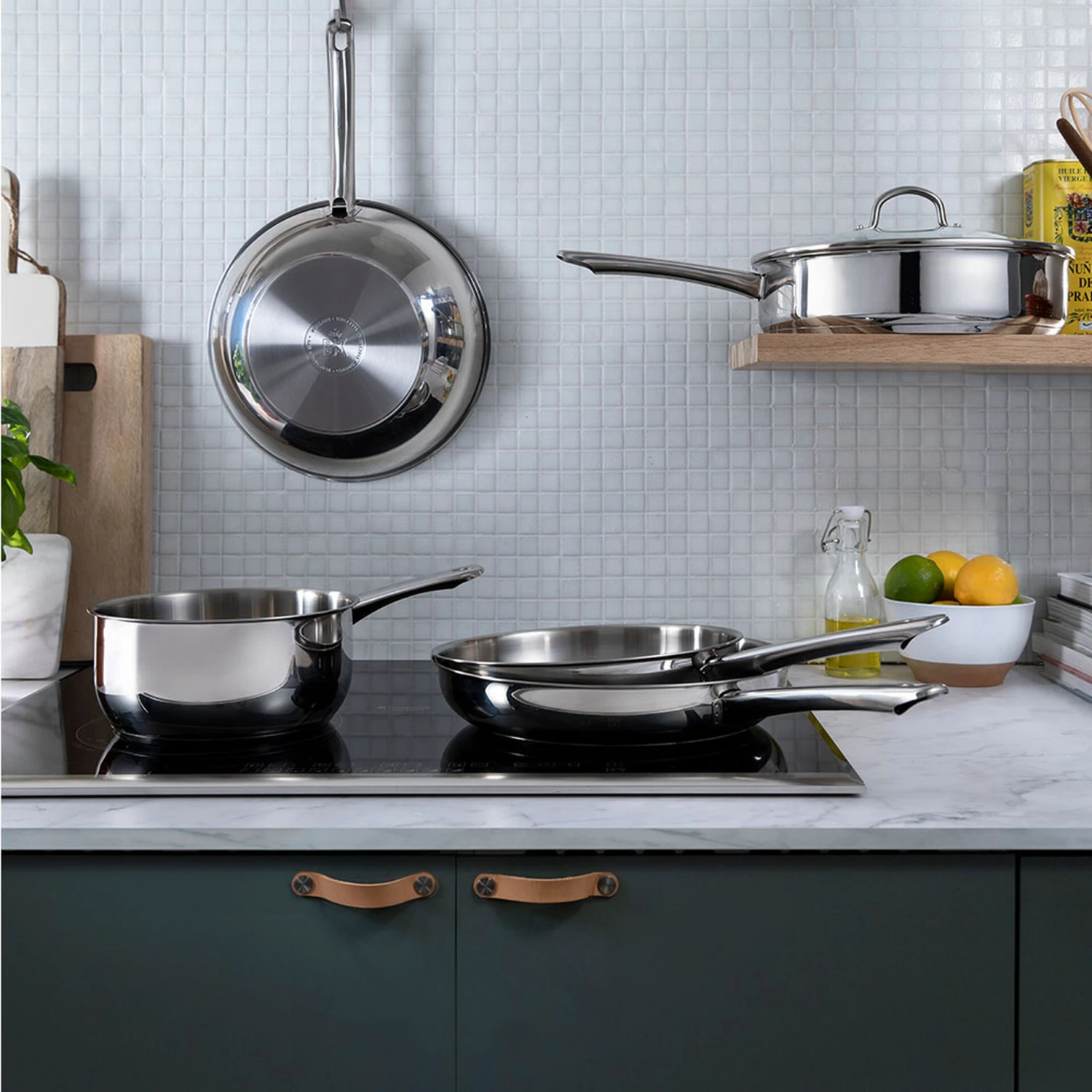 BK Hapjespan Met Deksel - Bright RVS - ø 28 Cm - Zonder Anti-aanbaklaag 7 BK Hapjespan Met Deksel - Bright RVS - ø 28 Cm - Zonder Anti-aanbaklaag - Image 5