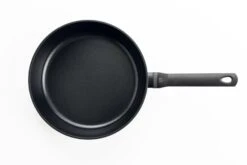 BK Hapjespan Met Deksel - Easy Induction - ø 24 Cm / 3.4 Liter - Keramische Anti-aanbaklaag 12 BK Hapjespan Met Deksel - Easy Induction - ø 24 Cm / 3.4 Liter - Keramische Anti-aanbaklaag -Cuisine Et Table 2623cc62b88d3323b8e5d58649d0b88b7ff3fbed B2438.848 BK Easy Induction Skillet 28 cm with glass lid