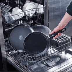 GreenPan Pannenkoekenpan Essentials - Zwart - ø 28 Cm - Keramische Anti-aanbaklaag 9 GreenPan Pannenkoekenpan Essentials - Zwart - ø 28 Cm - Keramische Anti-aanbaklaag -Cuisine Et Table 28657464abfd1bb6ae5e9eb35e512a20fba20436 GP ESS BA Bd DWS Lifestyle a 1