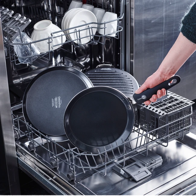 GreenPan Pannenkoekenpan Essentials - Zwart - ø 24 Cm - Keramische Anti-aanbaklaag 6 GreenPan Pannenkoekenpan Essentials - Zwart - ø 24 Cm - Keramische Anti-aanbaklaag - Image 4