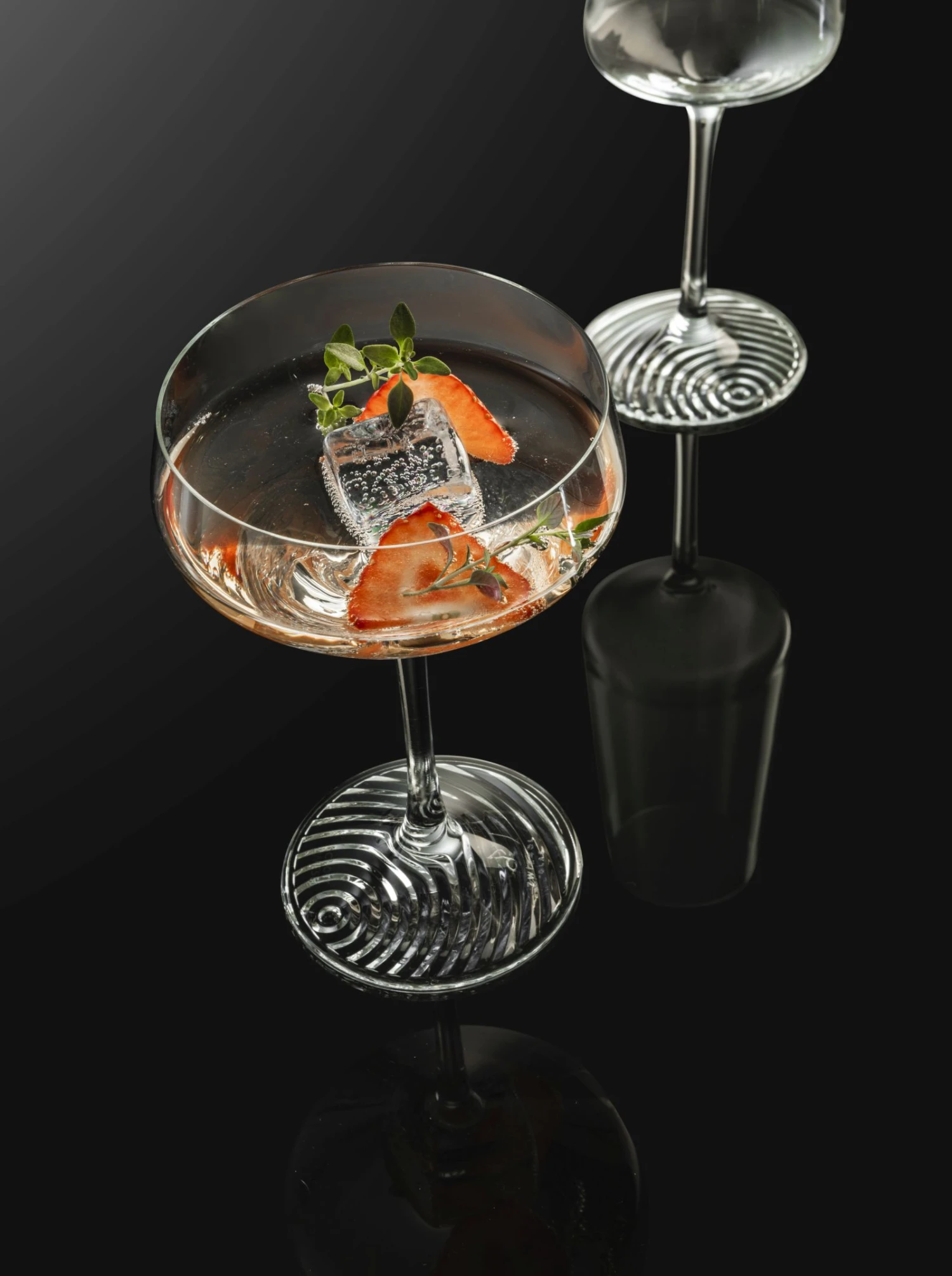 Zwiesel Glas Cocktailcoupes Echo - 277 Ml - 4 Stuks 5 Zwiesel Glas Cocktailcoupes Echo - 277 Ml - 4 Stuks - Image 3