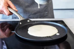 MasterClass Pannenkoekenpan - ø 24 Cm - Standaard Anti-aanbaklaag -Cuisine Et Table 5028250519054 2