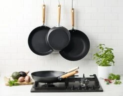 BK Wokpan Force - Carbon Steel - ø 30 Cm - Zonder Anti-aanbaklaag -Cuisine Et Table 940007930df28db70e95e8f2b449e8975ab69660 144dpi BK Force CS ind 4pc Set