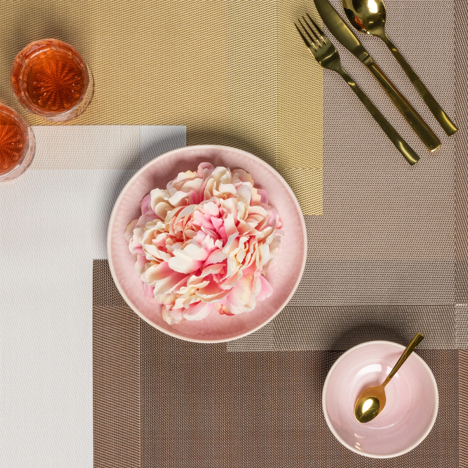 Jay Hill Placemats - Extra Gold - 45 X 31 Cm - 6 Stuks 4 Jay Hill Placemats - Extra Gold - 45 X 31 Cm - 6 Stuks - Image 2