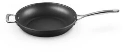 Le Creuset Sauteerpan Les Forgées TNS - ø 30 Cm / 3.7 Liter - Standaard Anti-aanbaklaag -Cuisine Et Table LC 20190624 ZS PS FS 51101300010202 002