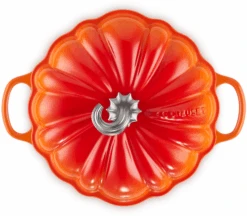 Le Creuset Braadpan Signature - Pompoen - Oranjerood - ø 24 Cm / 3.7 Liter 9 Le Creuset Braadpan Signature - Pompoen - Oranjerood - ø 24 Cm / 3.7 Liter -Cuisine Et Table LC 20220602 HL PS FS 21238240902430 004