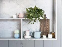 Maxwell & Williams Kop En Schotel Tint Lichtgrijs 100 Ml -Cuisine Et Table Tint Lifestyle Image 2 800x600