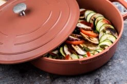 Westinghouse Hapjespan Performance - Rebel Red - ø 28 Cm / 4.1 Liter - Standaard Anti-aanbaklaag -Cuisine Et Table WCCC0095L28OR 11