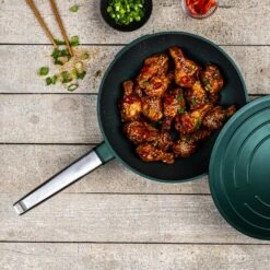 Westinghouse Wokpan Performance - Gracious Green - ø 28 Cm - Standaard Anti-aanbaklaag 28 Westinghouse Wokpan Performance - Gracious Green - ø 28 Cm - Standaard Anti-aanbaklaag -Cuisine Et Table WCCW0095028SG 14 1