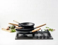 BK Wokpan Force - Carbon Steel - ø 30 Cm - Zonder Anti-aanbaklaag -Cuisine Et Table accc8d0b41d438b3221423862ee6477e5d71d4f1 144dpi BK Force CS ind 4pc Set Stack