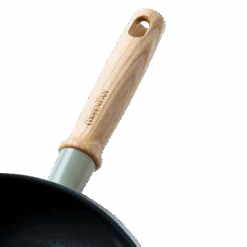 Greenpan Pannenset Met Keukenhulpjes Mayflower - 4 Delige Set -Cuisine Et Table d68e9a0e4d6b2e2d0bdba80329861393e1ca0139 GP MAYFLOWER Frypan B8 a