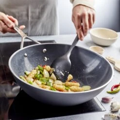 Demeyere Wokpan Alu Pro 5 - Ceraforce - ø 30 Cm - Keramische Anti-aanbaklaag -Cuisine Et Table pdp masonry content demeyere alu pro 5 wok soft utensils