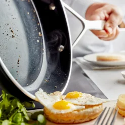 Demeyere Koekenpannen Alu Pro 5 - Ceraforce - ø 24 + 28 Cm - Keramische Anti-aanbaklaag 12 Demeyere Koekenpannen Alu Pro 5 - Ceraforce - ø 24 + 28 Cm - Keramische Anti-aanbaklaag -Cuisine Et Table pdp masonry content demeyere alu pro cera 5 pan ceraforce 750x750