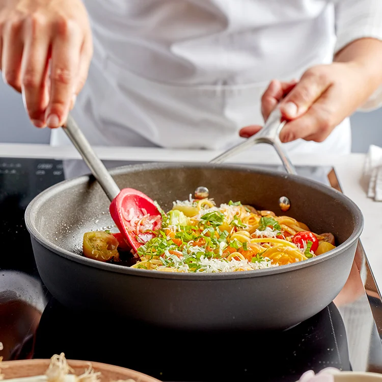 Demeyere Hapjespan Alu Pro 5 - Duraslide Titanium - ø 28 Cm / 3 Liter - Standaard Anti-aanbaklaag 5 Demeyere Hapjespan Alu Pro 5 - Duraslide Titanium - ø 28 Cm / 3 Liter - Standaard Anti-aanbaklaag - Image 3