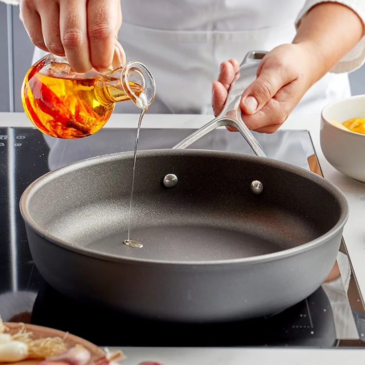 Demeyere Hapjespan Alu Pro 5 - Duraslide Titanium - ø 28 Cm / 3 Liter - Standaard Anti-aanbaklaag 4 Demeyere Hapjespan Alu Pro 5 - Duraslide Titanium - ø 28 Cm / 3 Liter - Standaard Anti-aanbaklaag - Image 2