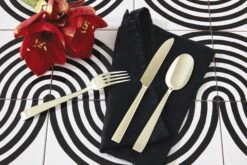 Sambonet Bestekset Flat - Champagne - 24 Delig / 6 Personen 11 Sambonet Bestekset Flat - Champagne - 24 Delig / 6 Personen -Cuisine Et Table sambonet bestekset flat champagne sfeer2