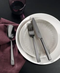 Sambonet Bestekset Flat - Zwart - 24 Delig / 6 Personen -Cuisine Et Table sambonet bestekset flat zwart sfeer 1