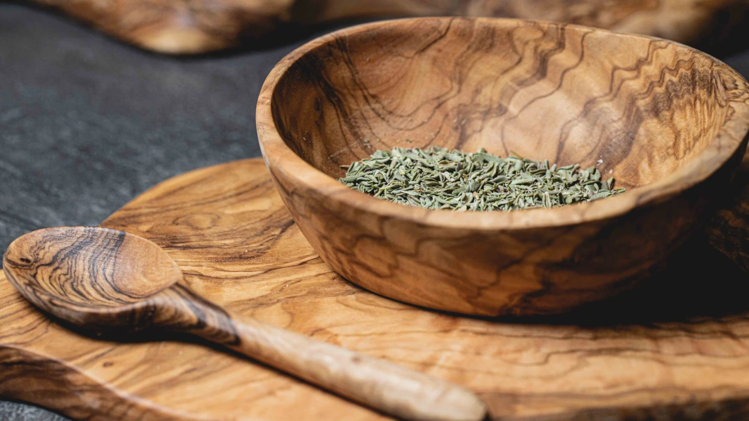 Jay Hill Sauslepel Tunea - Olijfhout - 25 Cm 7 Jay Hill Sauslepel Tunea - Olijfhout - 25 Cm - Image 5